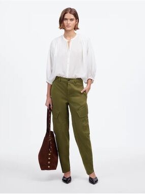 Madewell Barrel-Leg Utility Pant in Garment-Dyed Twill